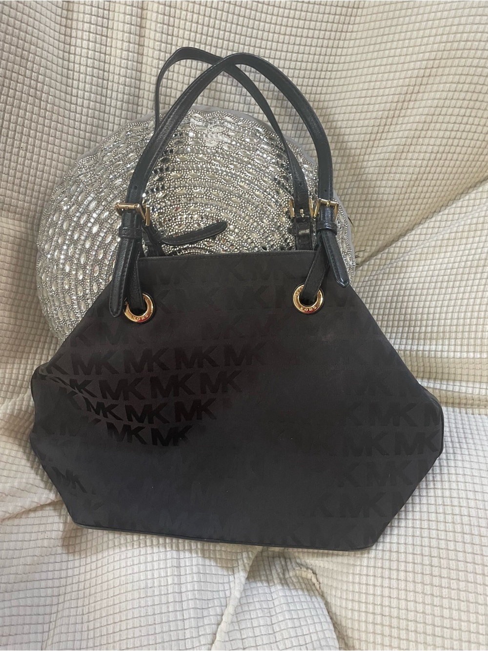 Stunning Michael Kors Black MK Logo purse with Gold Hardware.  Like New. Clean.
